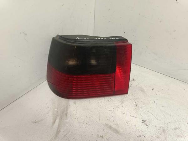 FEU ARRIERE GAUCHE SEAT IBIZA 1993-2000 - Vue 1